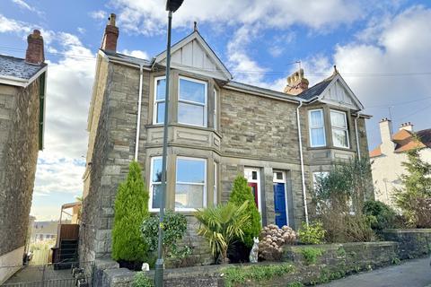 Grove Road, Lydney, Gloucestershire... 4 bed semi