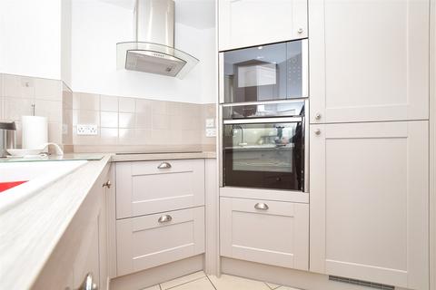 Hawthorn Road, Bognor Regis, West Sussex 1 bed retirement property for sale