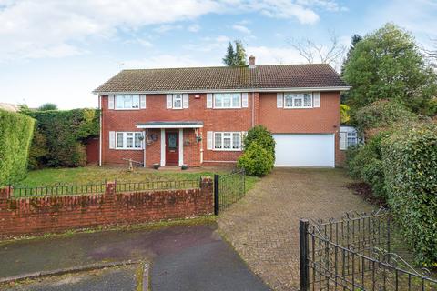 Brow Close, Storrington, RH20 5 bed detached house for sale