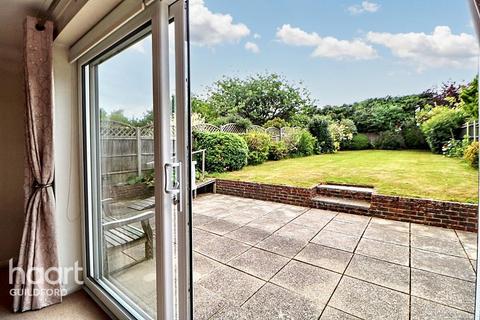 Burnet Avenue, Guildford 4 bed semi