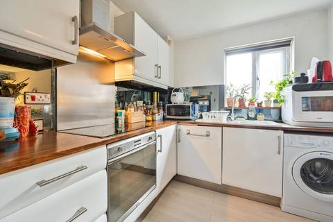 Longfellow Way, Bermondsey, London, SE1 1 bed flat for sale