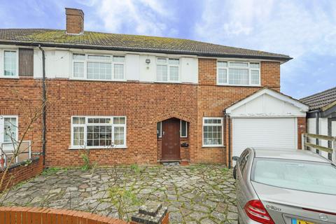 Rodney Close, Pinner HA5 6 bed semi