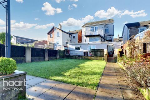 Commercial Street, Pontypool 5 bed detached house for sale