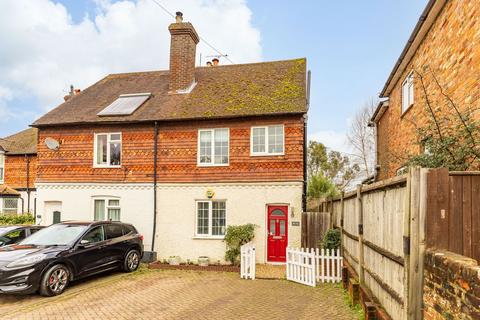 Birtley Road, Bramley, Guildford, GU5 3 bed semi