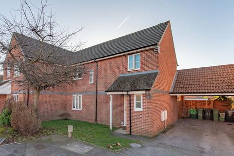 Stirling Way, Thatcham RG18 3 bed semi