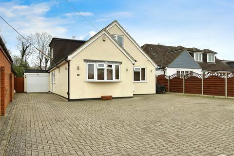 Sandhurst Road, Yateley, Hampshire 4 bed detached house for sale