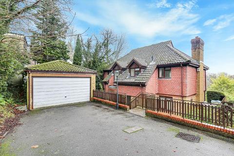 Westhall Road, Warlingham, CR6 9BH 4 bed detached house for sale