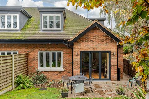 Church Street, Welwyn 2 bed semi