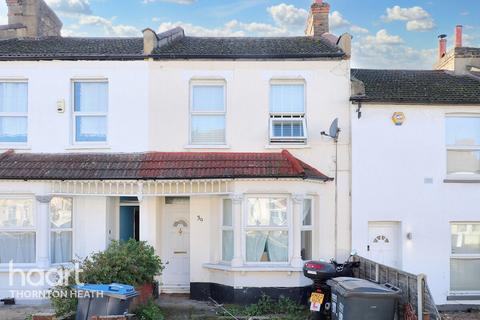 Bensham Grove, Thornton Heath 3 bed terraced house for sale