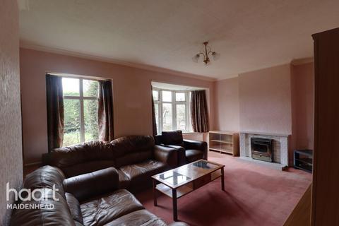 Cookham Road, Maidenhead 2 bed detached bungalow for sale