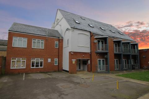 The Courtyard, Wellington Street... 2 bed ground floor flat for sale