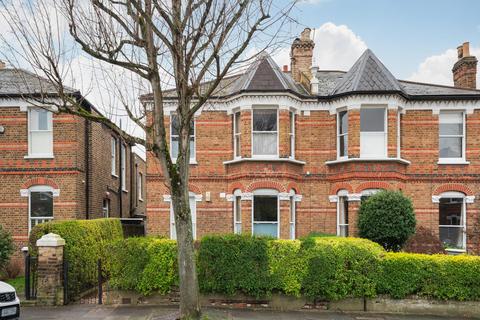London W12 4 bed semi