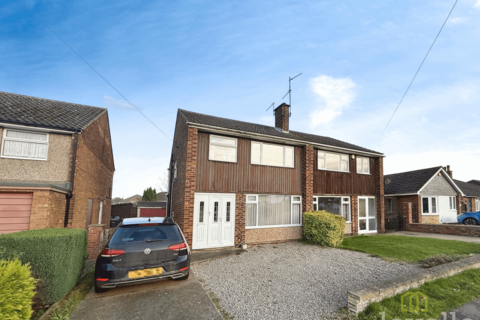 Broadway, North Hykeham LN6 3 bed semi