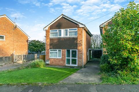 Queens Acre, Newnham 3 bed detached house for sale