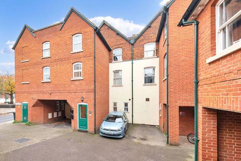 Lower King Street, Royston SG8 1 bed flat for sale