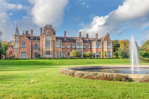 Wyfold Court, Kingwood... 3 bed apartment for sale