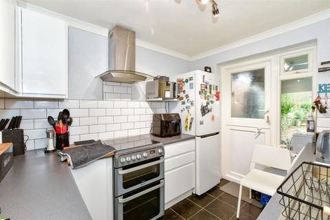The Rise, Ashford TN23 3 bed semi