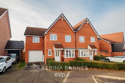 Braintree CM7 4 bed semi