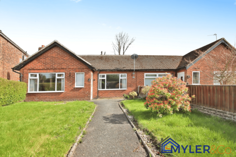 Birchfield Road, Widnes, WA8 2 bed bungalow for sale