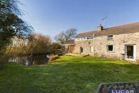 Swallow Court, Trefor 3 bed detached house for sale