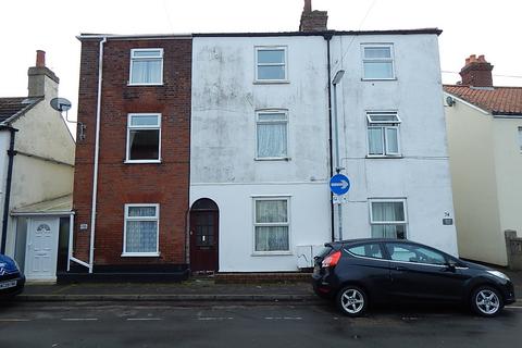 Great Yarmouth NR30 2 bed ground floor maisonette for sale