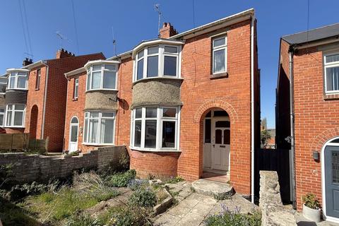 Markham Avenue, Weymouth 3 bed semi