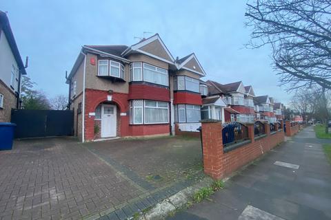 Dormers Wells Lane, Southall 3 bed semi