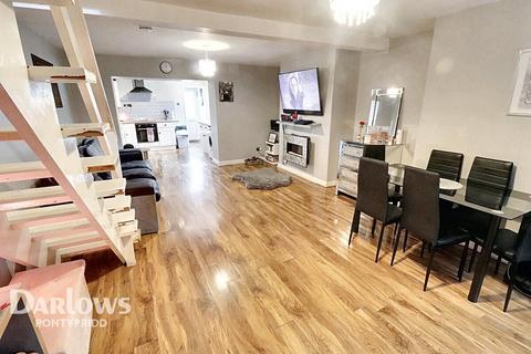 Lower Alma Terrace, Pontypridd 3 bed cottage for sale