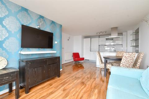 Throwley Way, Sutton, Surrey 2 bed flat for sale