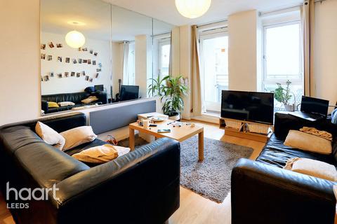 Flat 94, 14 Elmwood Lane, LEEDS LS2 8WF 2 bed apartment for sale