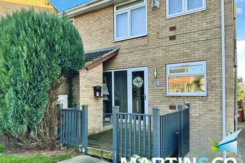 Wordsworth Grove, Wakefield WF3 1 bed apartment for sale