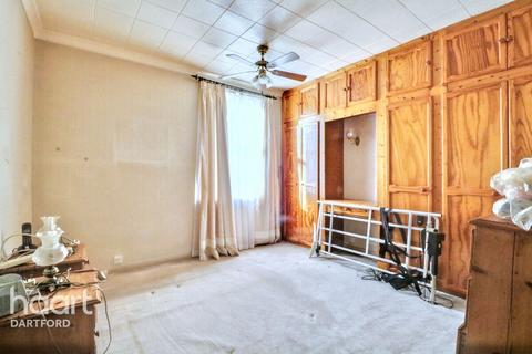 Great Queen Street, Dartford 3 bed terraced house for sale