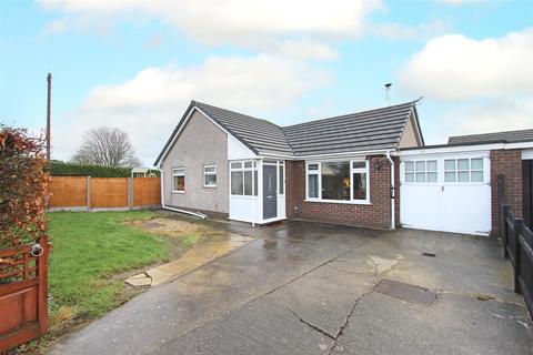 Ffordd Siarl, St. Asaph LL17 2 bed bungalow for sale