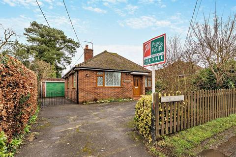 Ulcombe Road, Langley, Maidstone 3 bed detached bungalow for sale