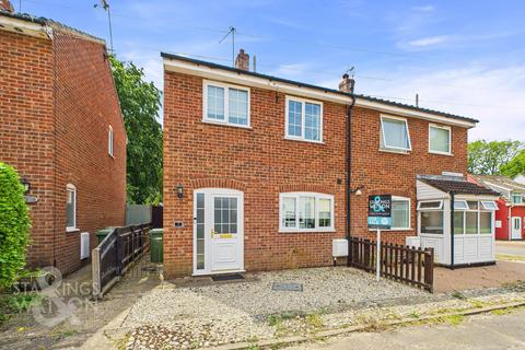 Woodland Walk, Buxton, Norwich 3 bed semi