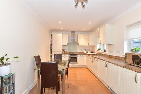 New Dover Road, Canterbury, Kent 2 bed semi