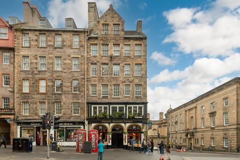 451/8 Lawnmarket, Old Town... 1 bed flat for sale