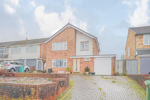 Pear Tree Crescent, Shirley, B90 3 bed detached house for sale