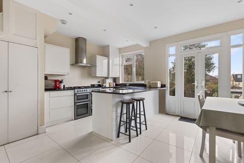 Ashbourne Avenue, London N20 4 bed terraced house for sale