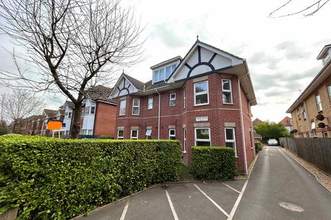 Cherry Grange, Richmond Park Road... 2 bed ground floor flat for sale