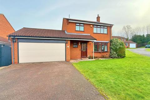 Bradgate Drive, Four Oaks, Sutton... 3 bed detached house for sale