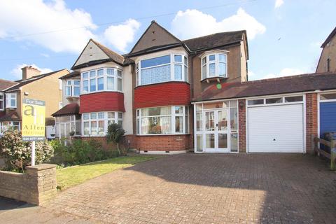 Greencourt Avenue, Shirley Park 4 bed semi