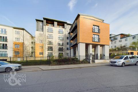 New Half Moon Yard, King Street, Norwich 1 bed flat for sale