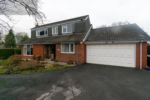 Dark Lane, Ormskirk L40 3 bed detached bungalow for sale