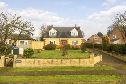 Welford Road, South Kilworth, LE17 6EA 5 bed detached house for sale