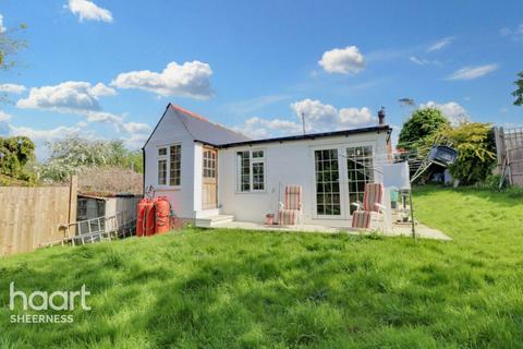 Elm Way, Eastchurch Kent 2 bed bungalow for sale