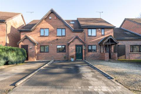 Ashbrook Crescent, Solihull 3 bed terraced house for sale