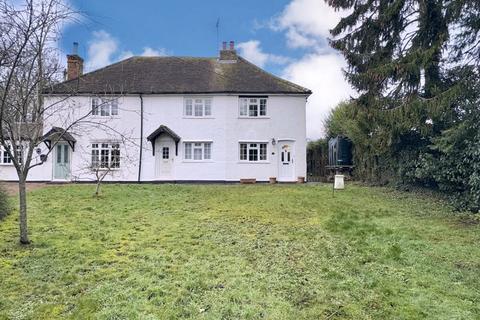 Green Common Lane, High Wycombe HP10 2 bed cottage for sale