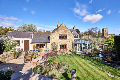 Back Lane, Badsworth WF9 3 bed detached house for sale