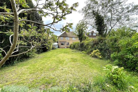 Thorley Park Road, Bishop's Stortford... 3 bed semi